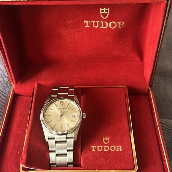 Men's Tudor Just-Date (Plain-Jane) Oyster with white gold. - Picture 11 of 16